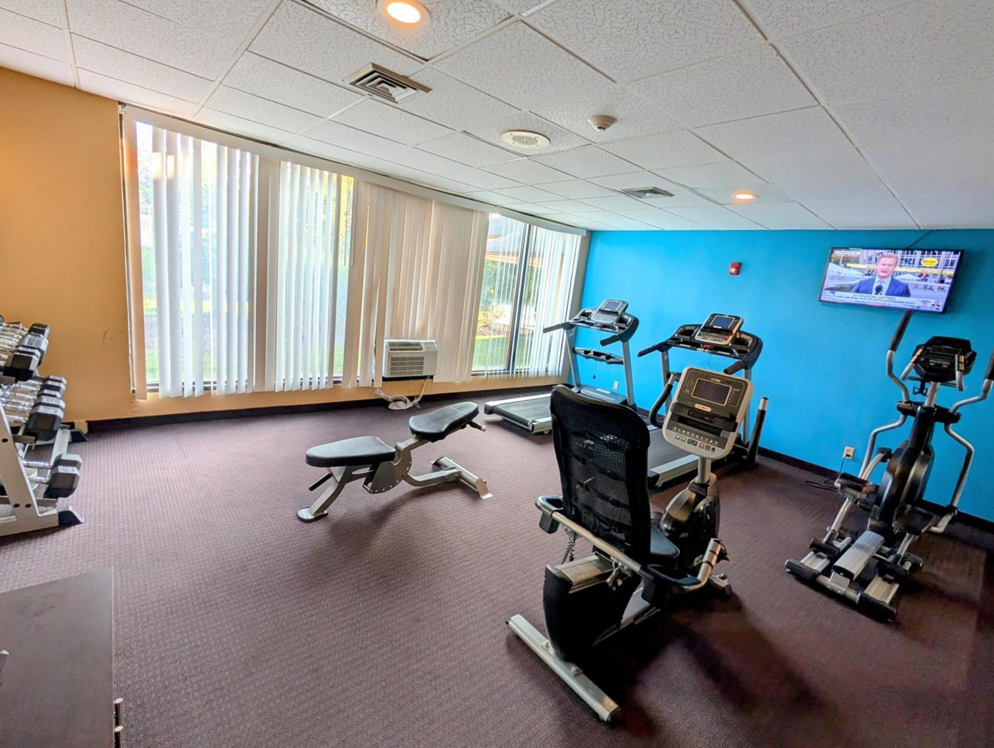 Fairmount Inn & Suites - Stroudsburg, Poconos Delaware Water Gap Bagian luar foto