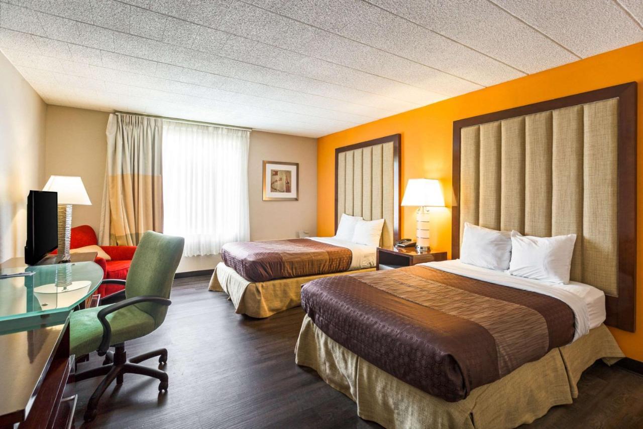 Fairmount Inn & Suites - Stroudsburg, Poconos Delaware Water Gap Bagian luar foto